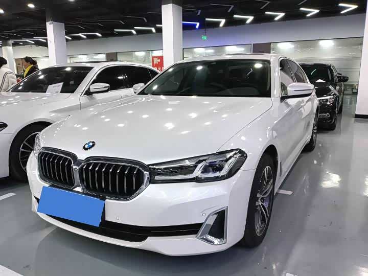 Фото 1 - BMW 5 Series