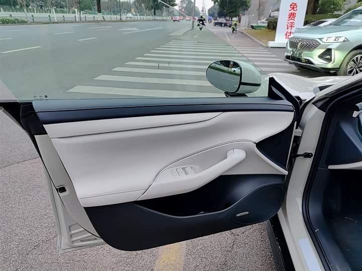 Фото 6 - Xiaomi SU7