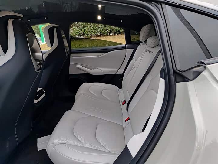 Фото 8 - Xiaomi SU7