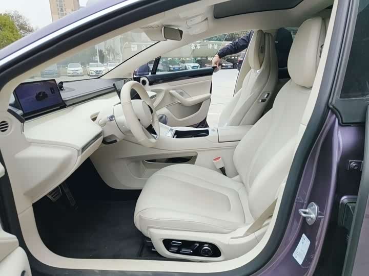 Фото 5 - Luxeed S7