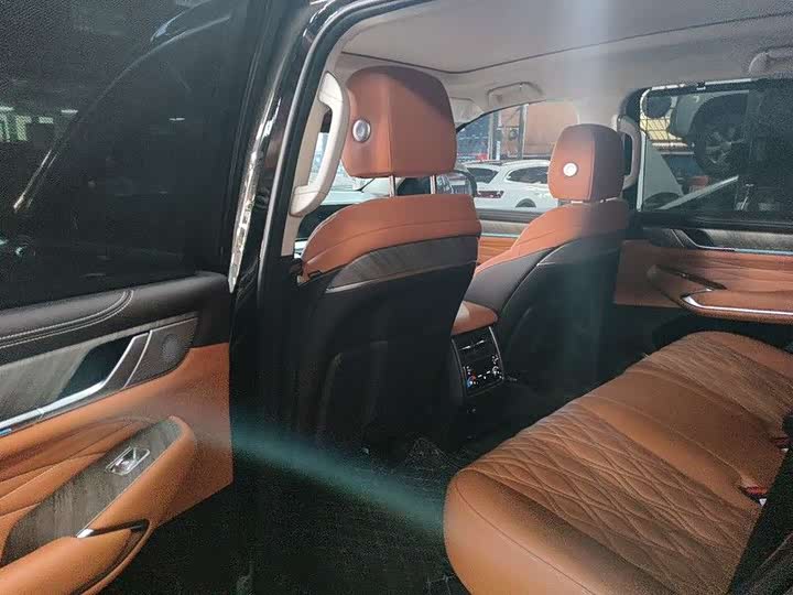 Фото 6 - Tank 500 Hybrid