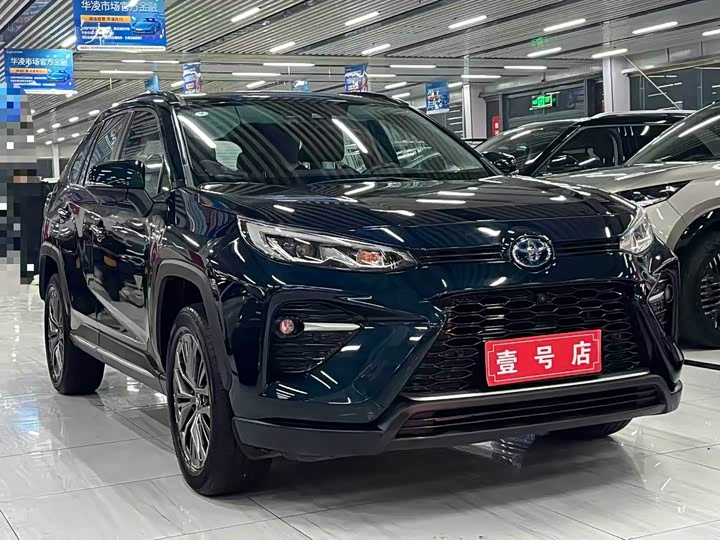 Фото 3 - Toyota Wildlander