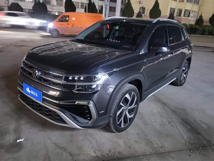 Фото 1 - Volkswagen Tharu