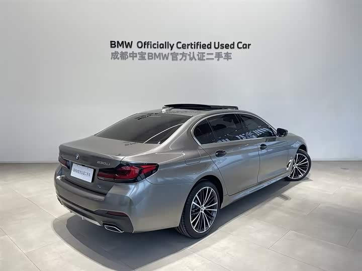 Фото 3 - BMW 5 Series