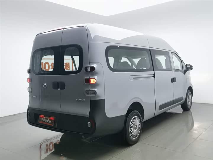 Фото 2 - Maxus Dana V1