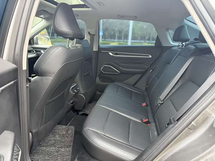 Фото 3 - Geely Emgrand