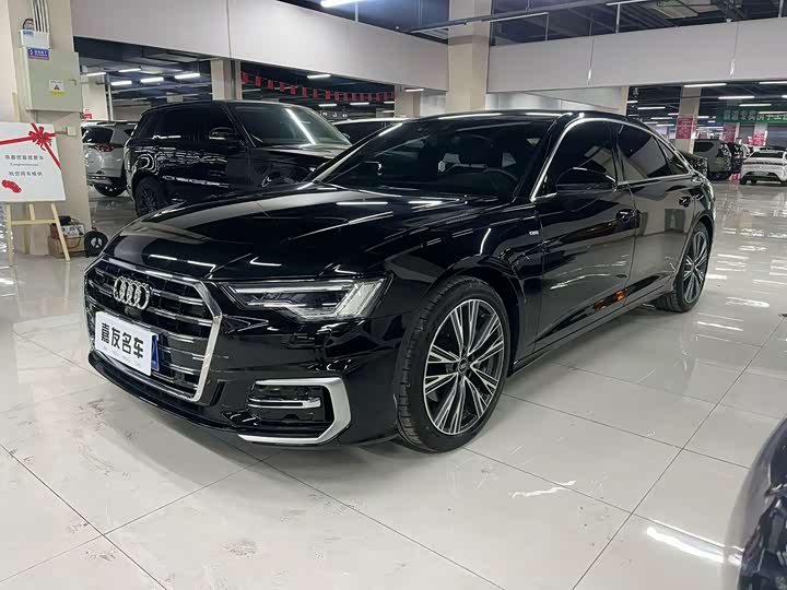 Фото 1 - Audi A6L