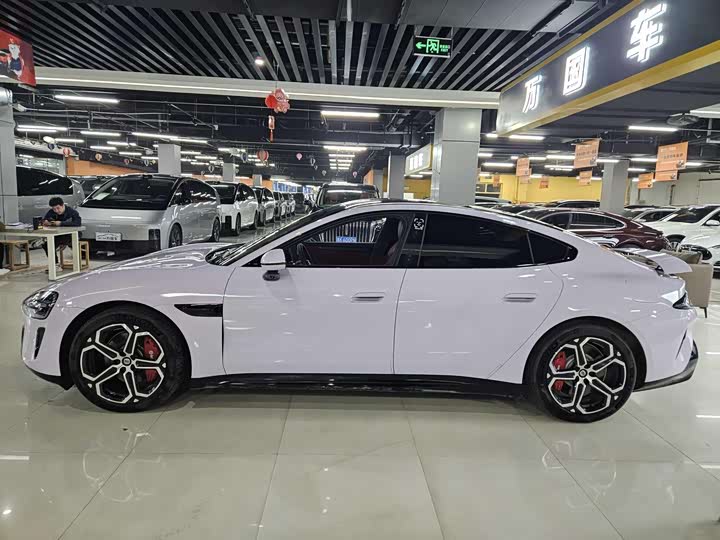 Фото 3 - Xiaomi SU7