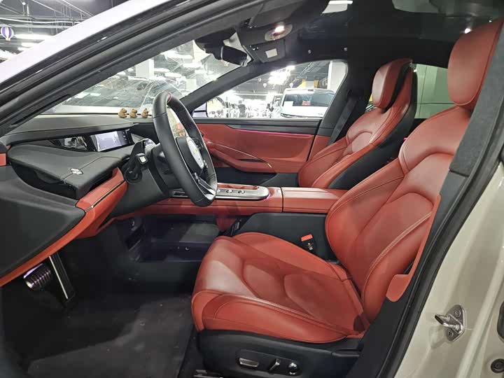 Фото 7 - Xiaomi SU7