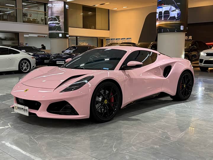 Фото 1 - Lotus Emira