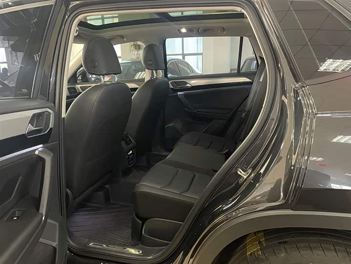 Фото 8 - Volkswagen Tayron