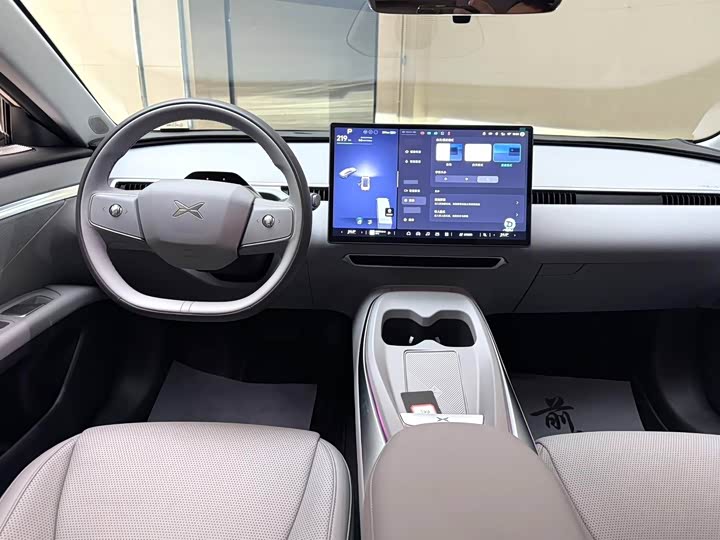 Фото 4 - XPeng Mona M03