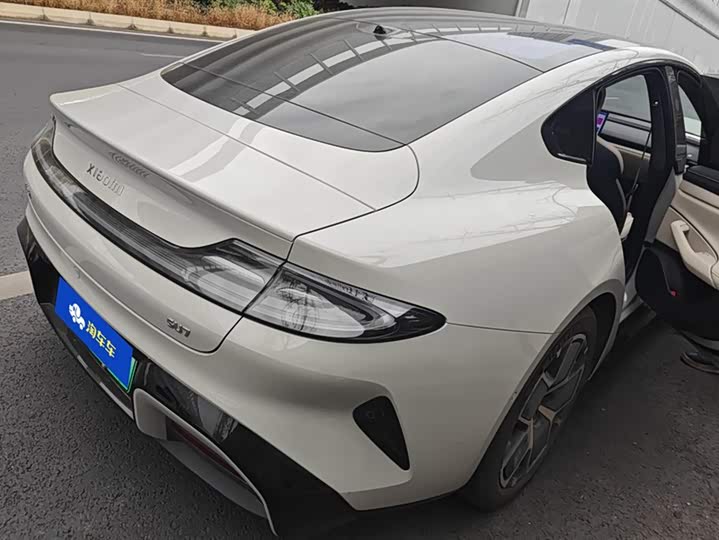 Фото 3 - Xiaomi SU7