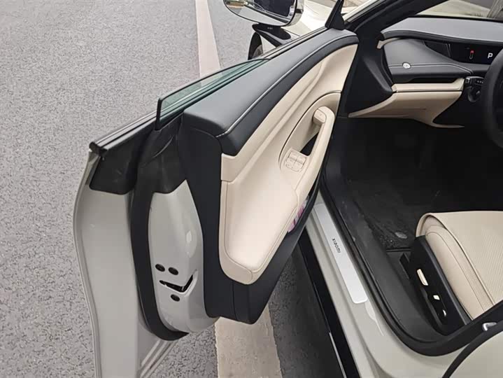 Фото 7 - Xiaomi SU7