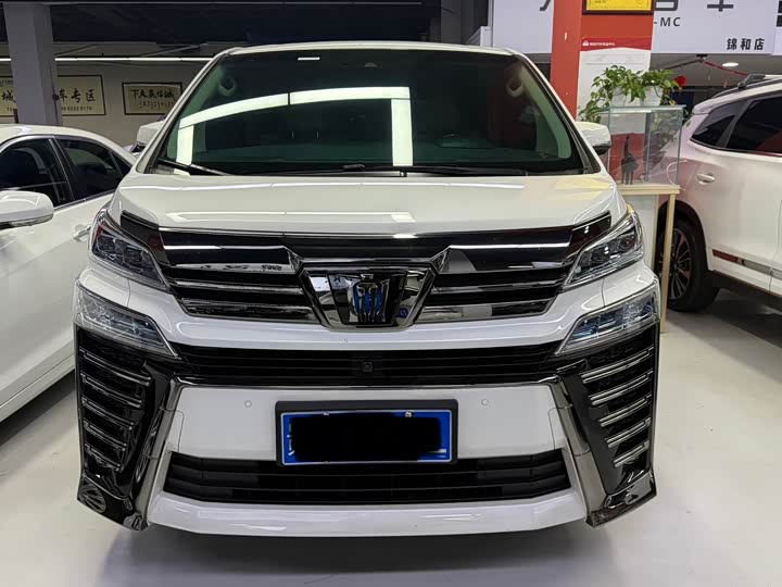 Фото 2 - Toyota Vellfire