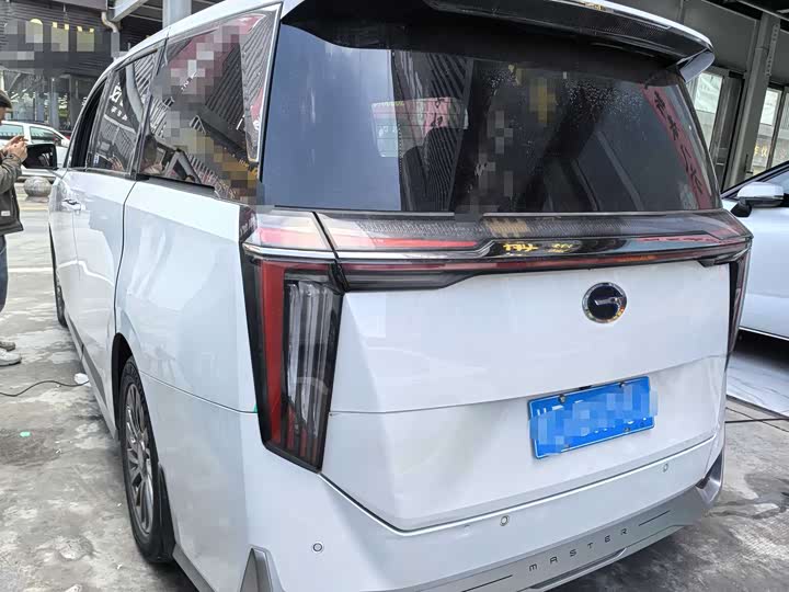 Фото 4 - GAC Trumpchi M8