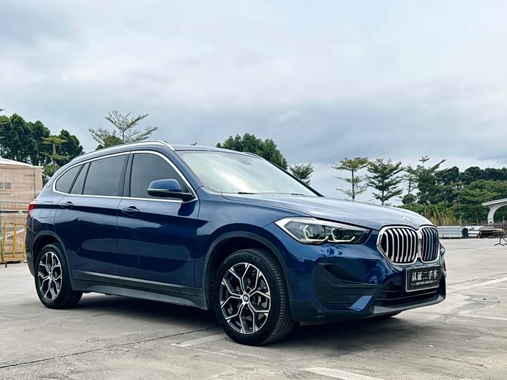 Фото 3 - BMW X1