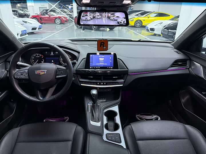 Фото 4 - Cadillac CT4