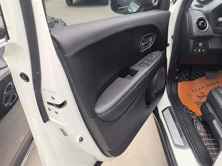 Фото 7 - Honda XR-V