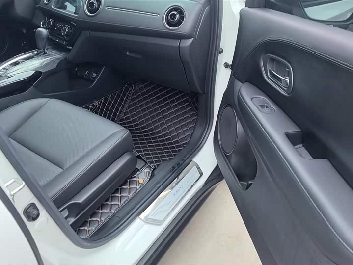 Фото 8 - Honda XR-V