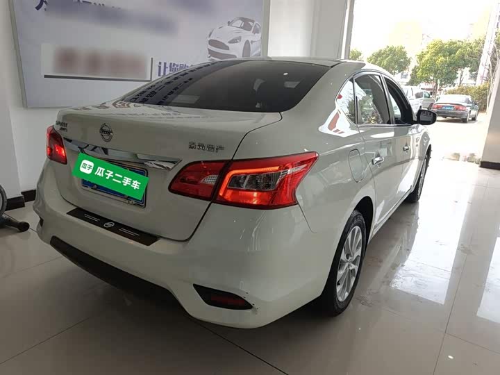 Фото 7 - Nissan Sylphy