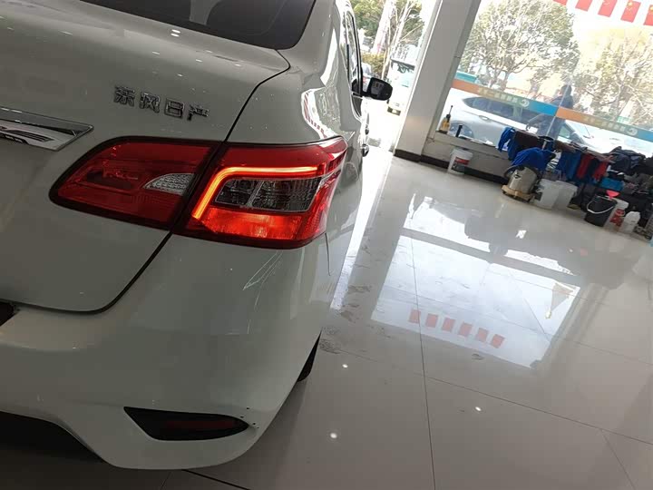 Фото 8 - Nissan Sylphy