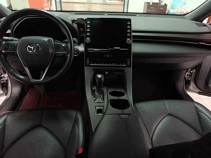 Фото 7 - Toyota Avalon