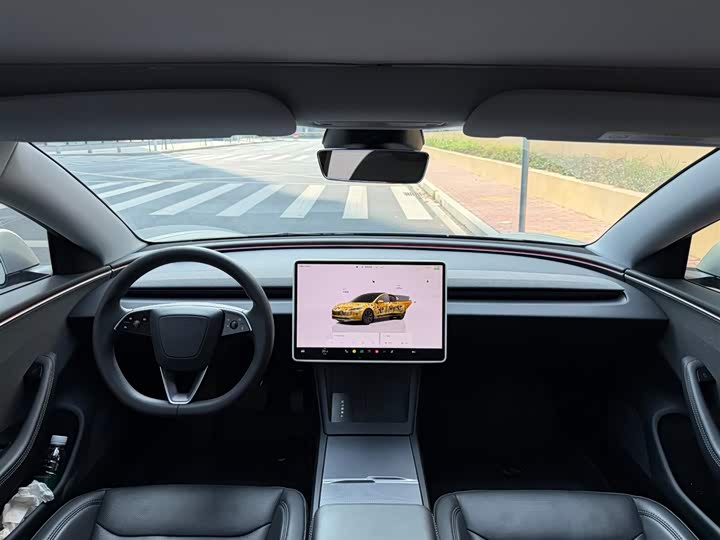 Фото 7 - Tesla Model 3