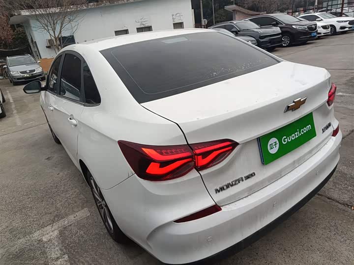 Фото 5 - Chevrolet Monza