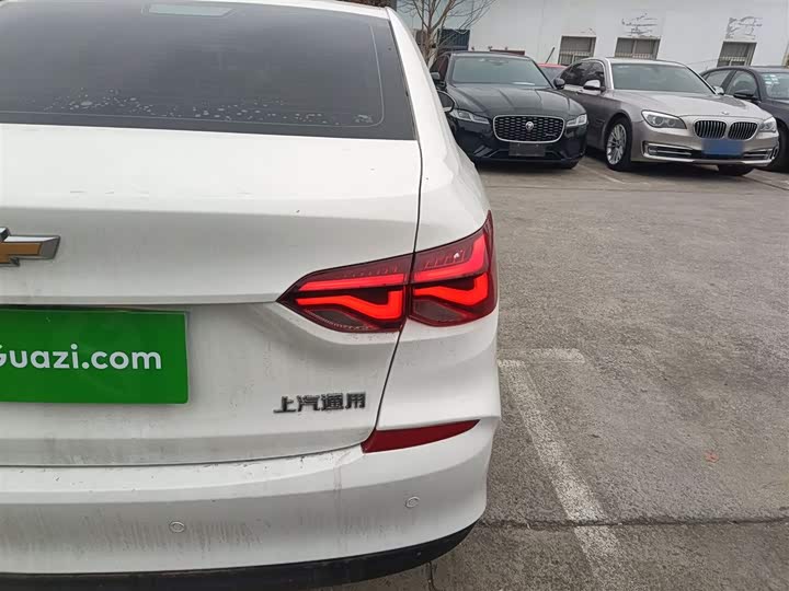 Фото 8 - Chevrolet Monza