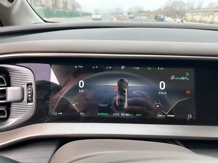 Фото 8 - Denza D9