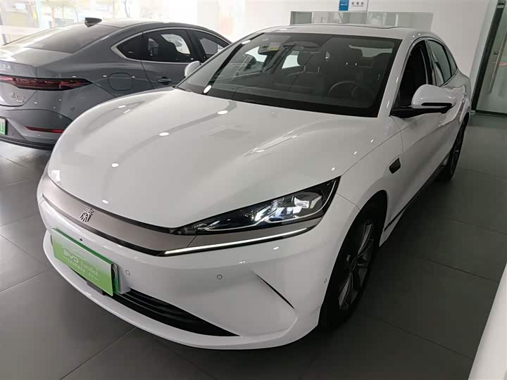Фото 2 - BYD Qin L