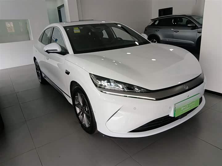 Фото 4 - BYD Qin L