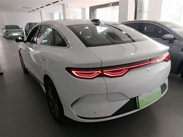Фото 5 - BYD Qin L