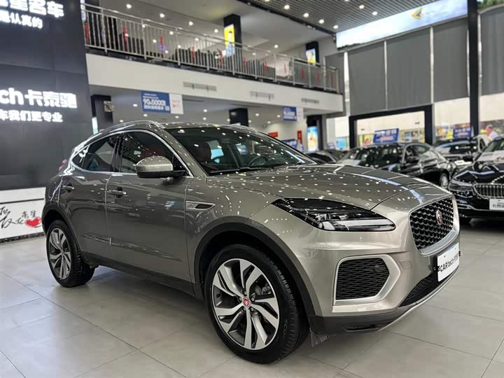 Фото 3 - Jaguar E-Pace