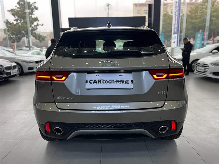 Фото 7 - Jaguar E-Pace