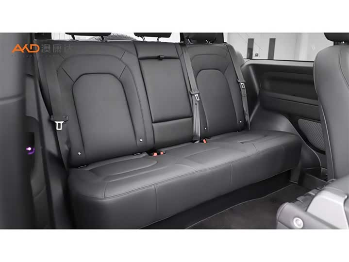 Фото 8 - Land Rover Defender