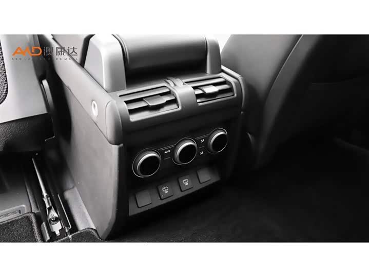 Фото 9 - Land Rover Defender