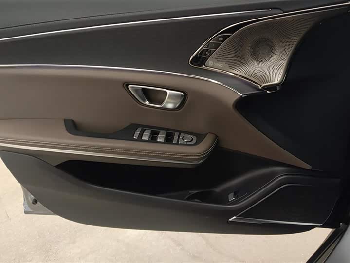 Фото 7 - BYD Han