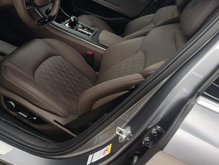 Фото 9 - BYD Han