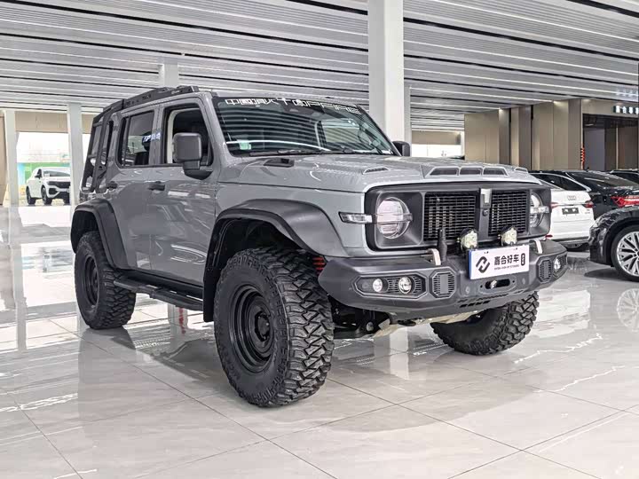 Фото 3 - Tank 300