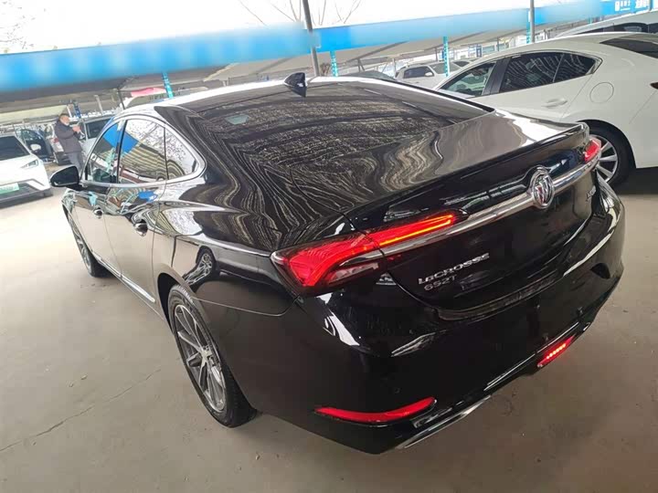 Фото 5 - Buick LaCrosse