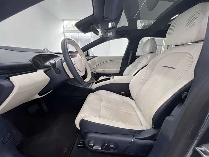 Фото 5 - Zeekr 007