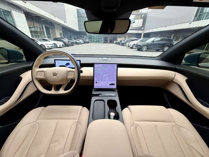 Фото 6 - Nio ET5T