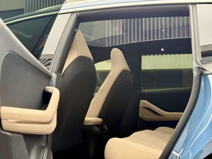 Фото 9 - Nio ET5T