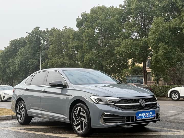 Фото 3 - Volkswagen Sagitar L