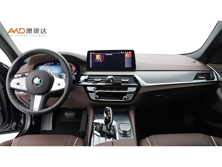 Фото 5 - BMW 5 Series