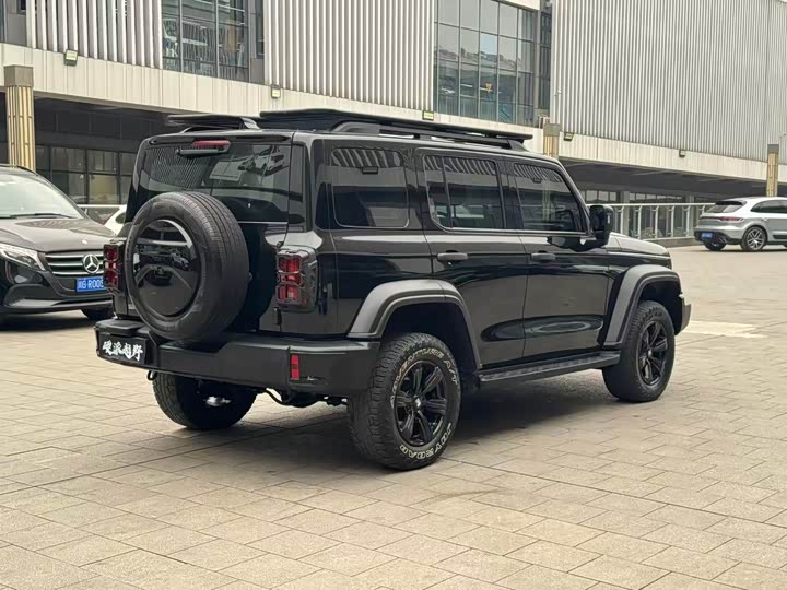 Фото 7 - Tank 300