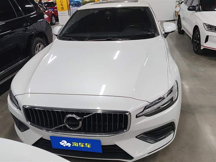 Фото 2 - Volvo S60