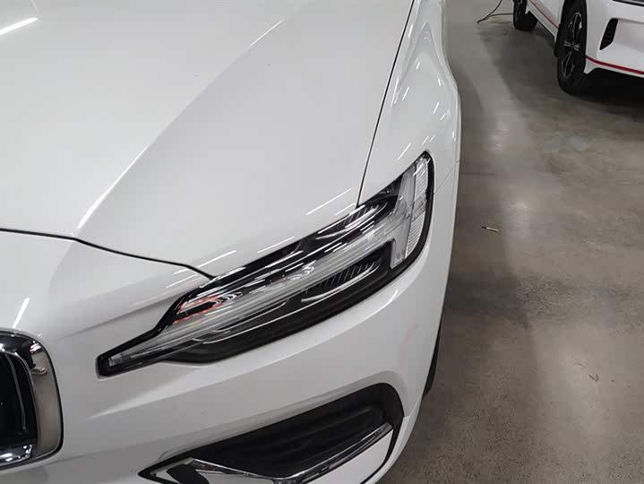 Фото 5 - Volvo S60